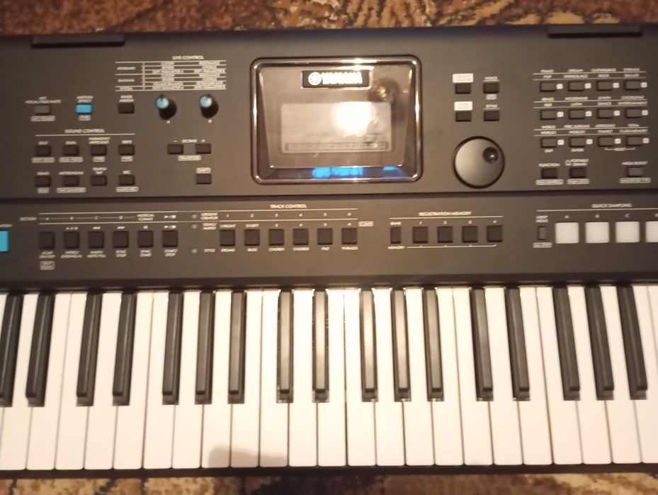 Синтезатор Yamaha PSR EW 425