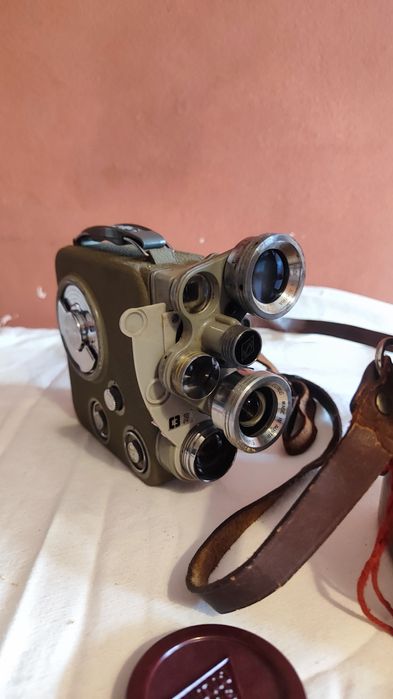 Câmara vintage Eumig C3 – 8mm