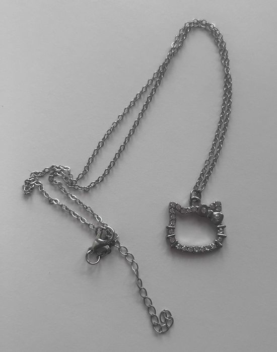 Łańcuszek zawieszka Hello Kitty cyrkonie