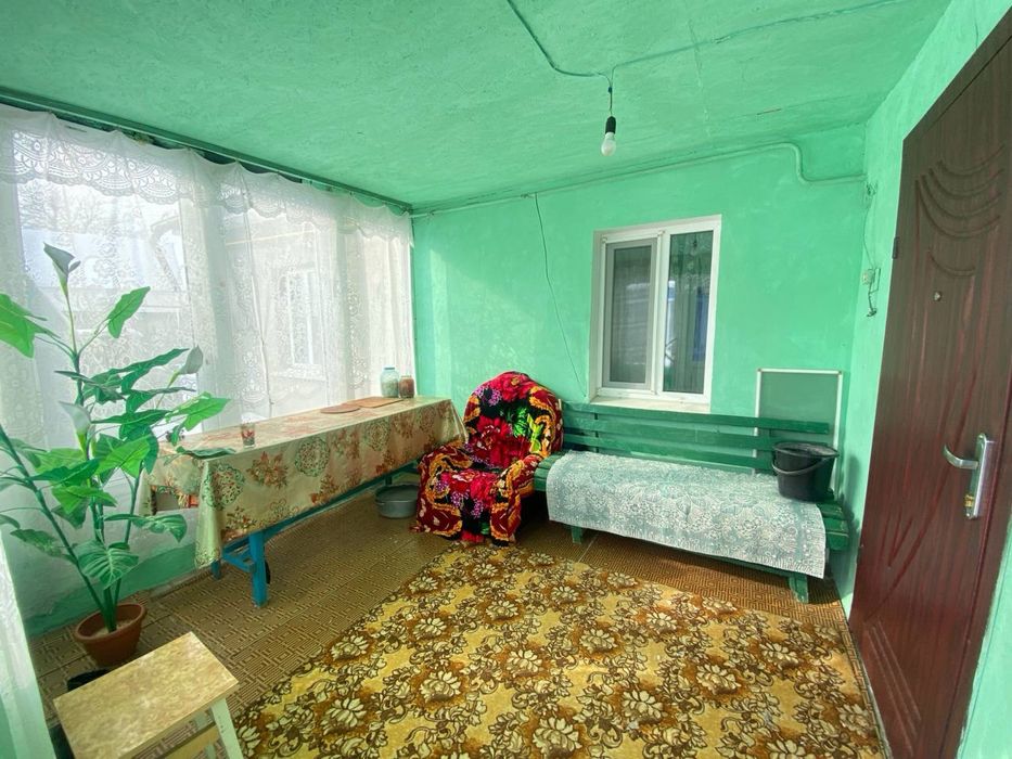 Продам гарний будинок,центр села