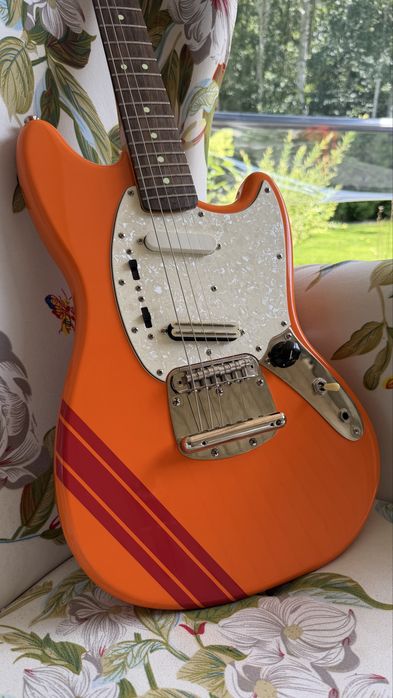 Squier Mustang Classic Vibe Competition po modach