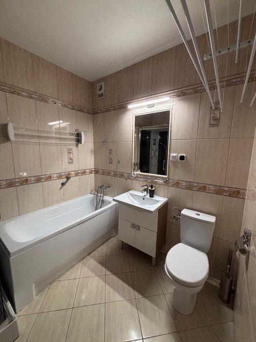 Leszno -Ostroroga 74m2 winda