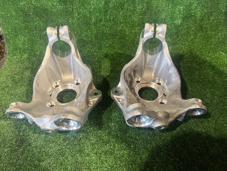 Цапфа кулак дапа кронштейн повний привод бмв ф34 bmw f34 xdrivd