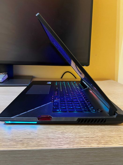 ASUS ROG Strix SCAR 17 G733ZW i9-12900H/32GB/1TB SSD/RTX3070Ti/240Hz