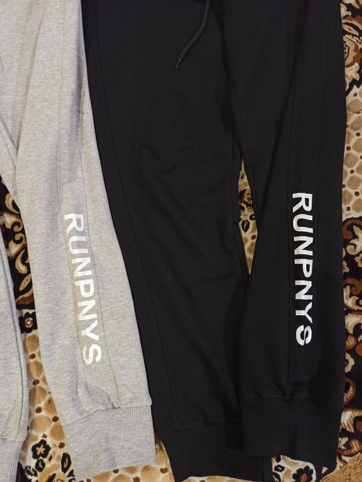 Спортивні штани нові