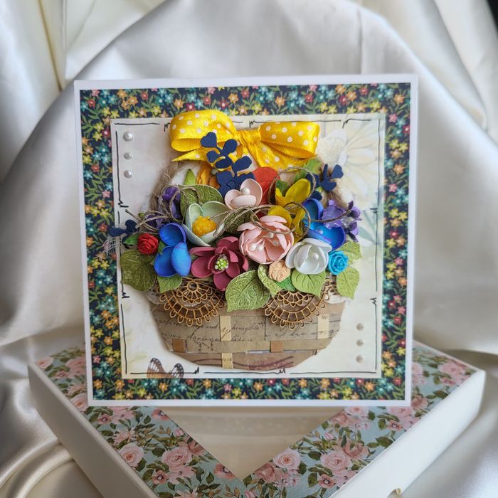 Kartka w pudełku kwiaty w koszyku 3D