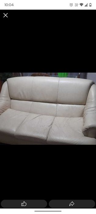 3 sofás em pele genuína