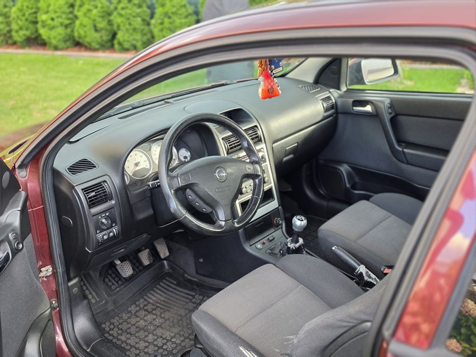 Opel Astra g 2.2 b+g