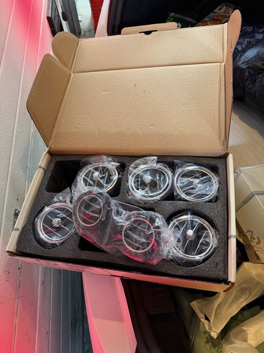 Салон дефлекторы w205