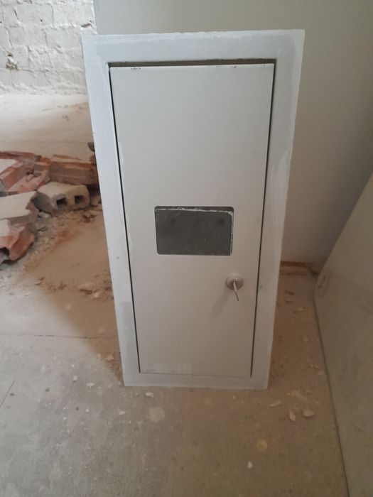 Skrzynka elektryczna podtynkowa