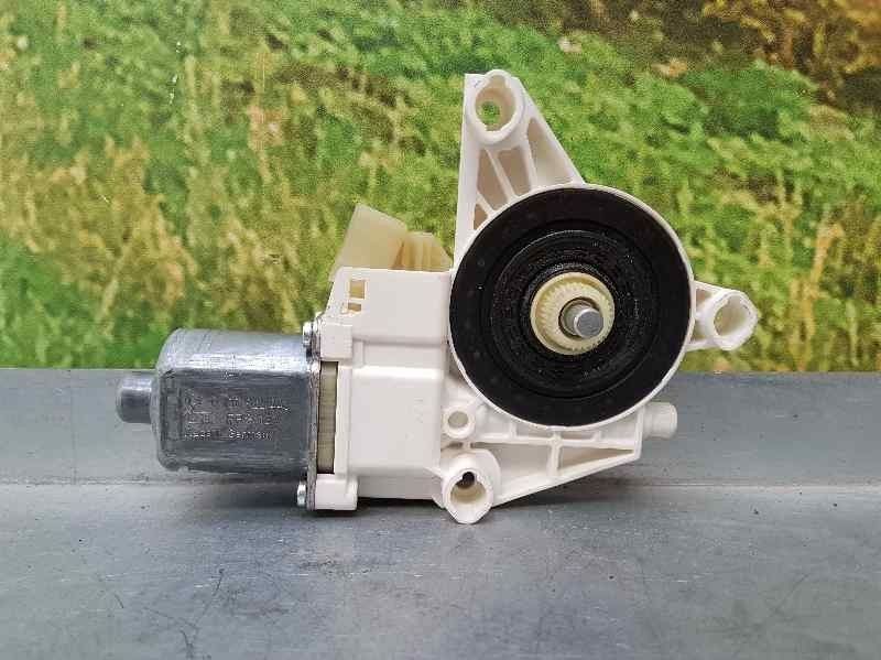 MOTOR ELEVADOR DE VIDRO TRASEIRO ESQUERDO MERCEDES-BENZ CLASSE C 2007 -A20482006...