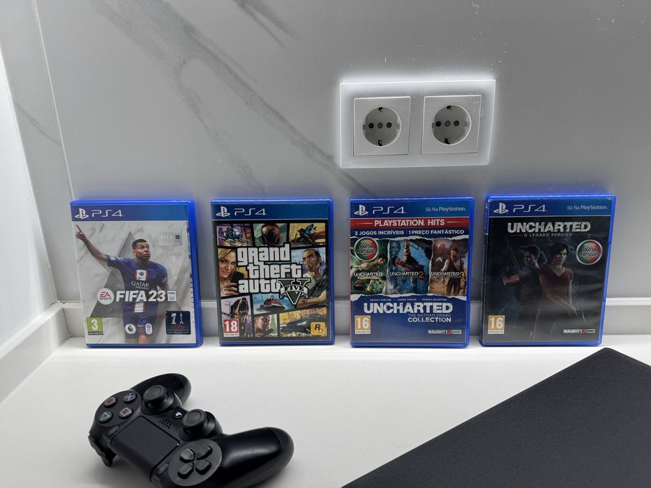 Playstation 4 + 2 Comandos + Jogos