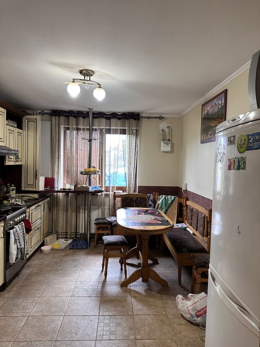 Продається будинок  у Надвірній