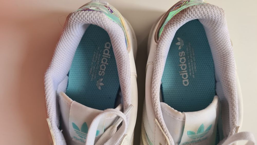 Novos tennis tenis  adidas 38 2/3