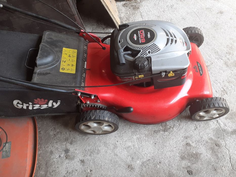 Kosiarka spalinowa  z napędem grizzly brm5055