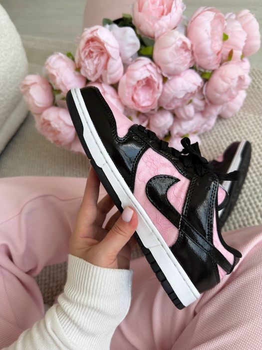 Nike SB Dunk Low Wmns Lace Pack Pink Black