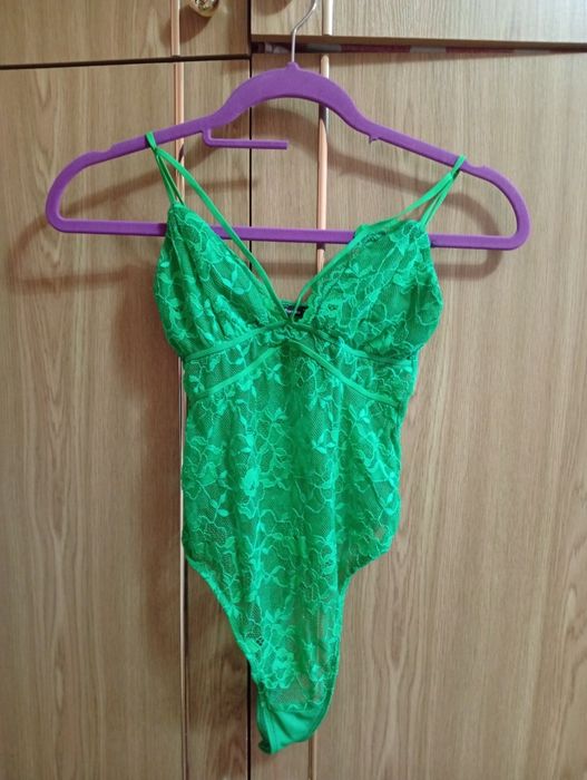 Body koronkowe zielone Bershka s