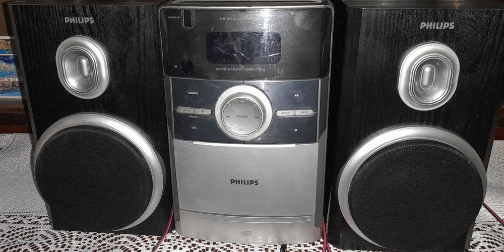 Mikrowieża Philips MC147