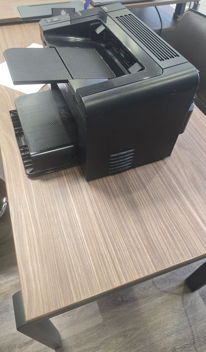 Принтер HP LaserJet Pro P1606dn