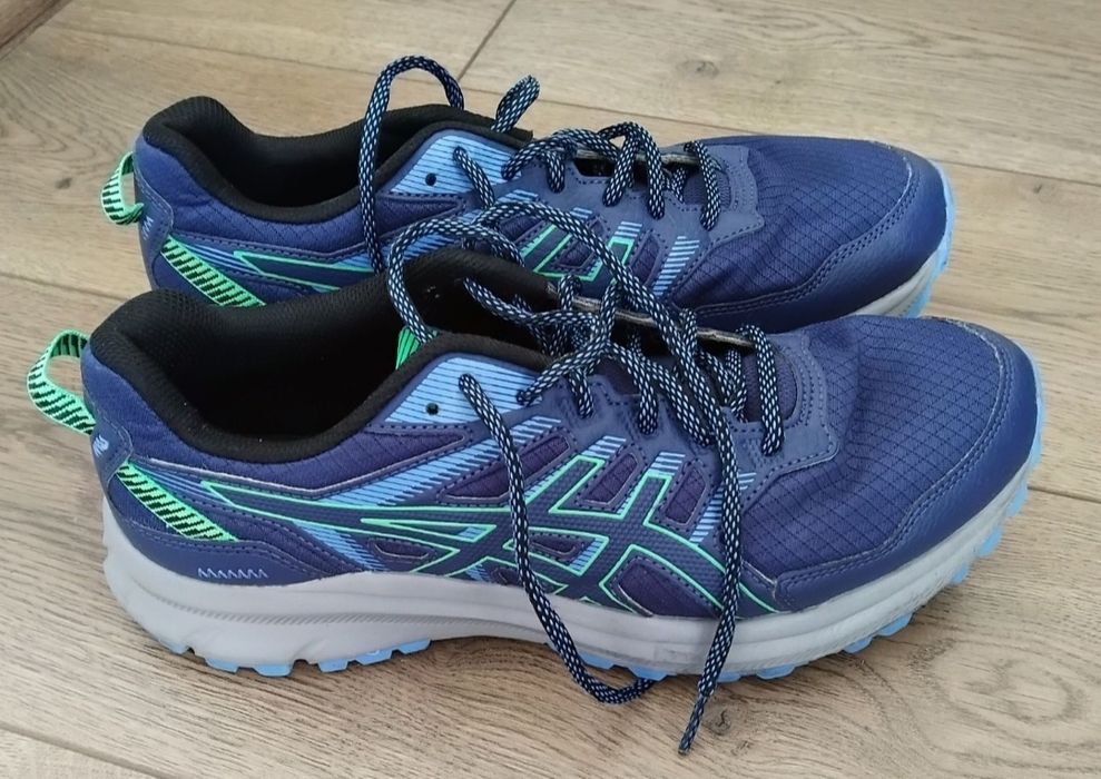 Кросівки   Asics