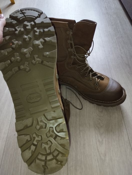 Продам берці DANNER ,ботінки