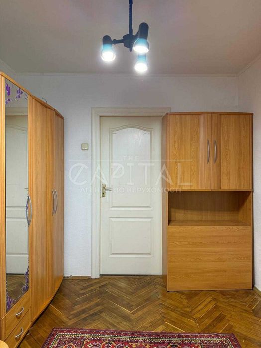 Продаж 3к кв вул. Левандівська 14 (Аніщенка) цегляний буднок , газ , Центр міста парк Вічної Слави, Маріїнський парк, Печерський район