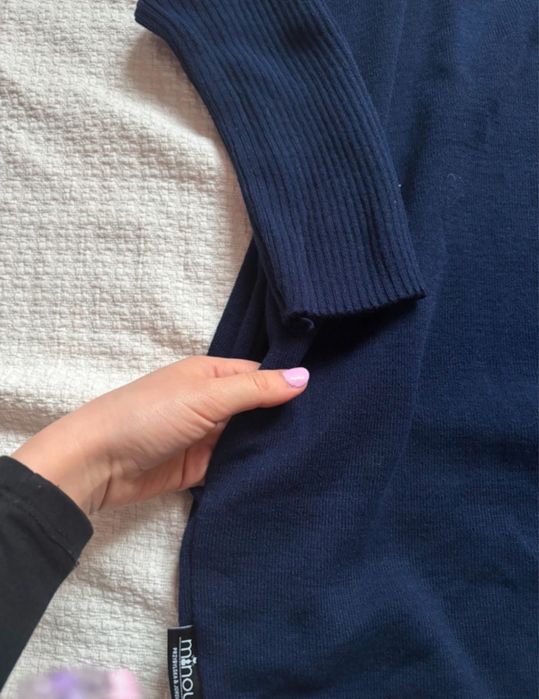 sweterek firmy Minouu rozmiar uniwersalny nowy z metką