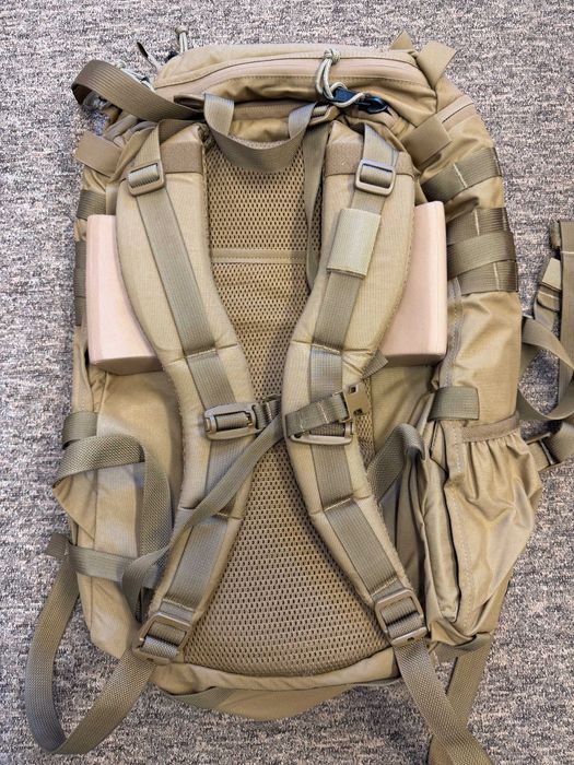 Plecak Mystery Ranch 3 Day Assault Pack BVS Coyote