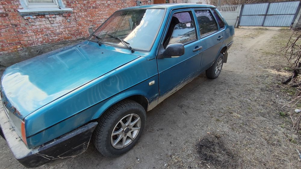 Продам ВАЗ 2109 інжектор