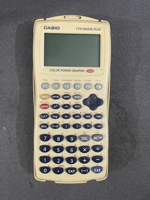 Calculadora gráfica Casio CFX-9850GB Plus