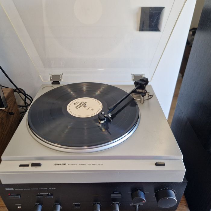 Gramofon sharp rp-10