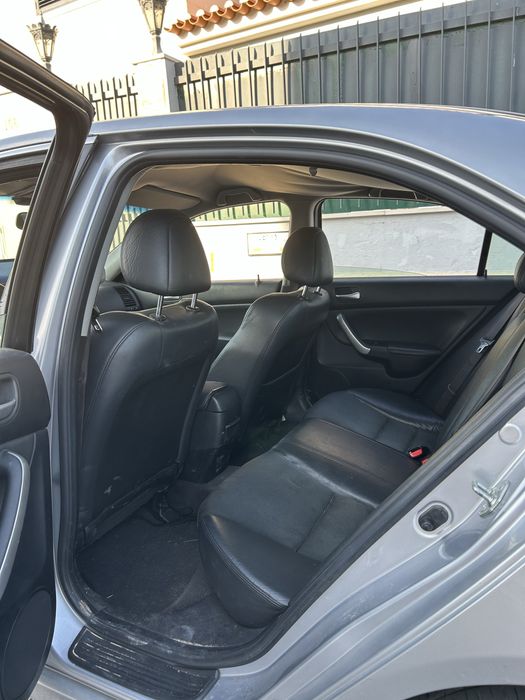 Honda Accord — fotografia 6