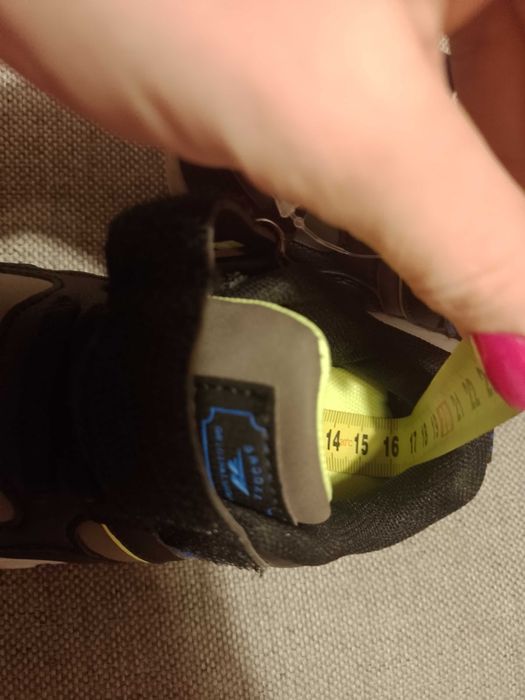 Nowe buty chłopięce