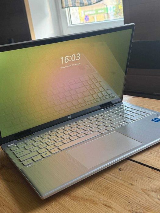 HP Pavilion x360 Convertible 15-er1xxx