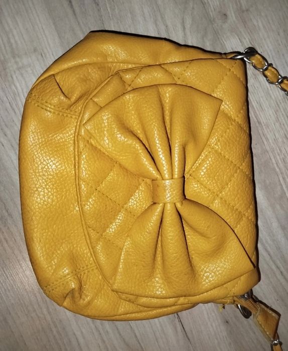 Torebka z kokardą stan bardzo dobry