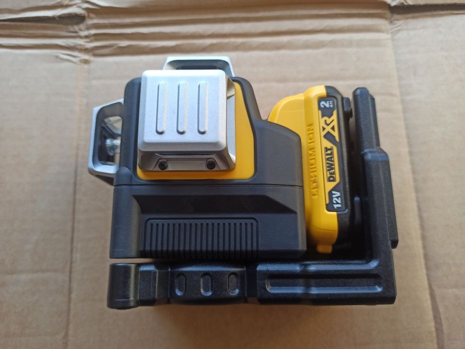 Laser DeWalt DCE089G + Bateria 2.0ah 12V Nowy Sułkowice • OLX.pl