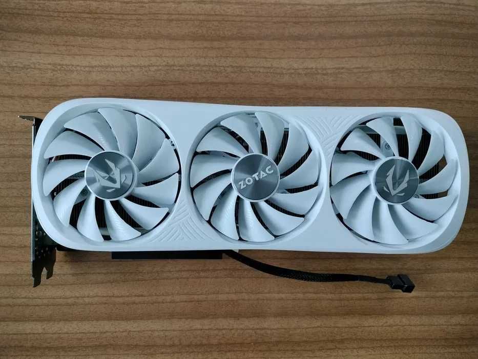 Karta Graficzna Zotac RTX 4070 Ti SUPER Trinity OC White 16GB GDDR