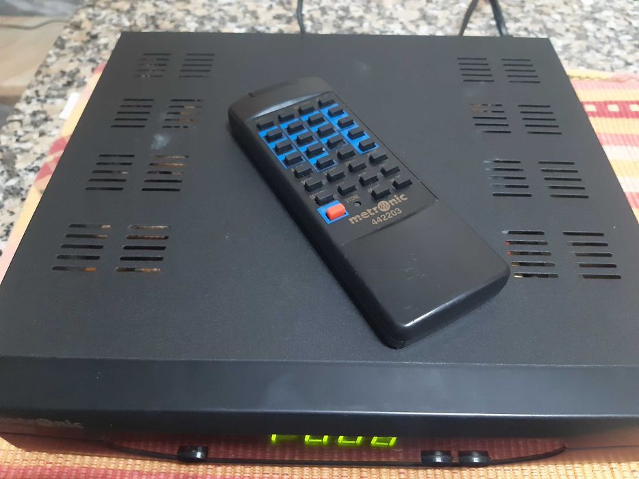 Metronic Satellite Receiver 44220364584281991170123