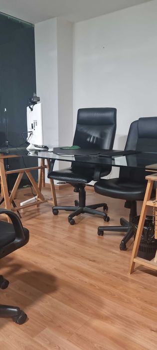 Secretária Moderna à Venda - Excelente Estado!