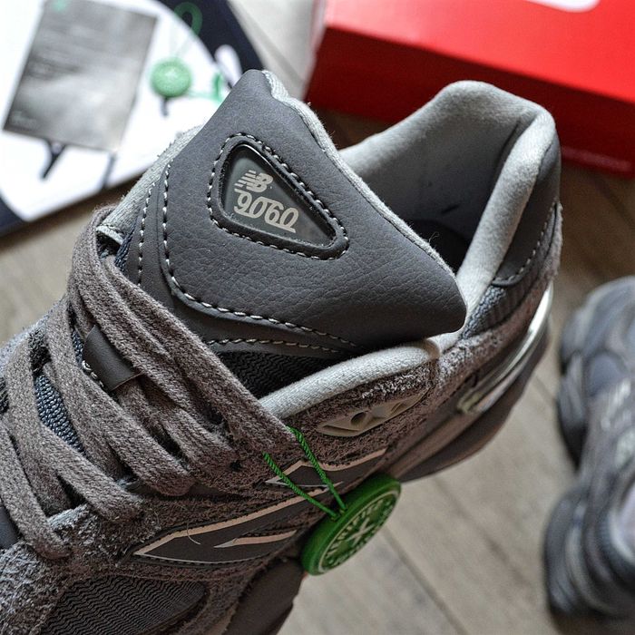Мужские кроссовки New Balance 9060 'Dark Grey' Размеры 40-44