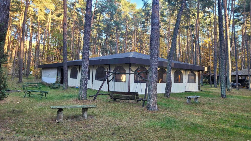 Sprzedam budynek z barem, świetlicą i dużą wiatą