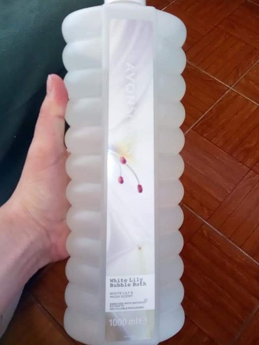 Perfumes, Gel De Banho, Batom e Rosas Perfumadas