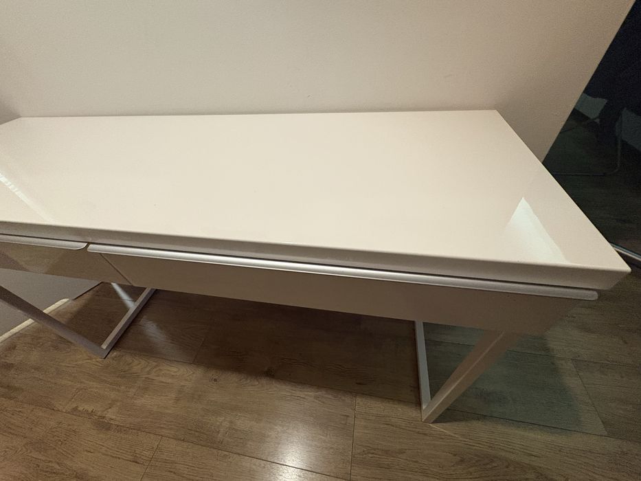 Biurko Besta Ikea