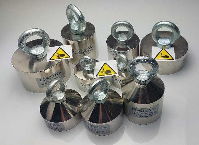 Magnes neodymowy do poszukiwań w wodzie 360 stopni mocowanie górne MAG