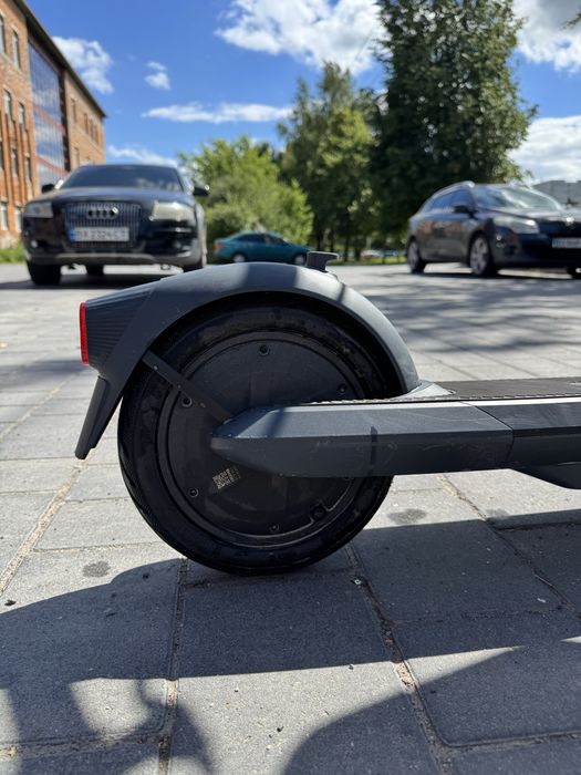 Електросамокат ninebot E2 pro