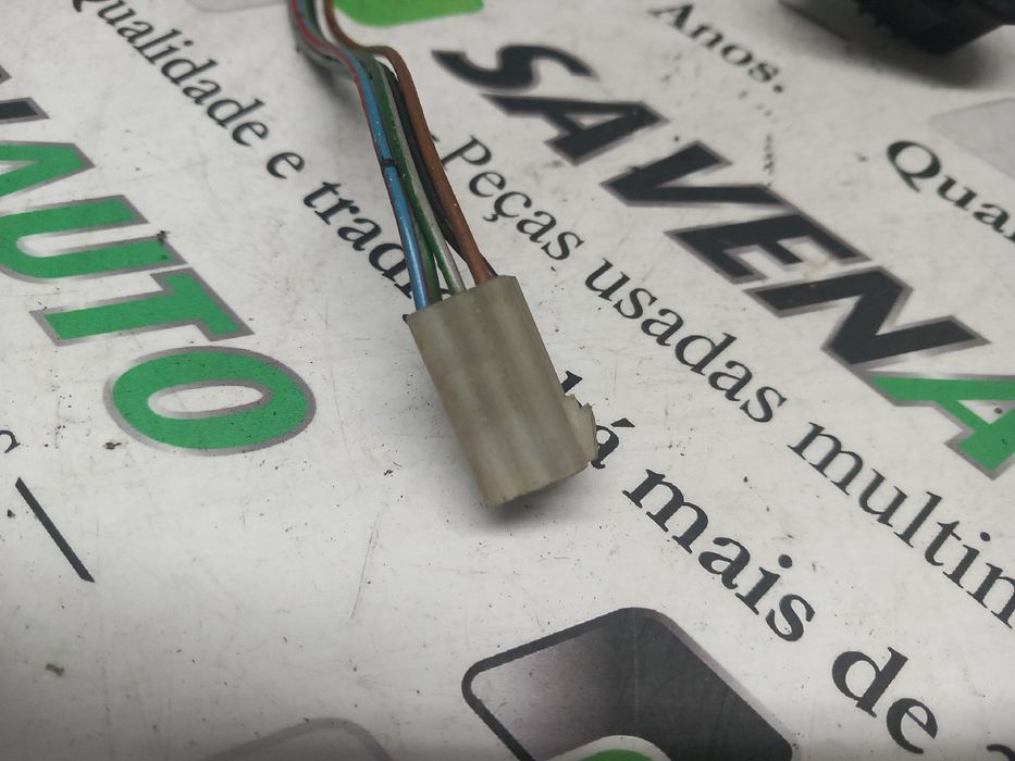 Comando / botão / interruptor vidros frente direito OPEL Corsa B