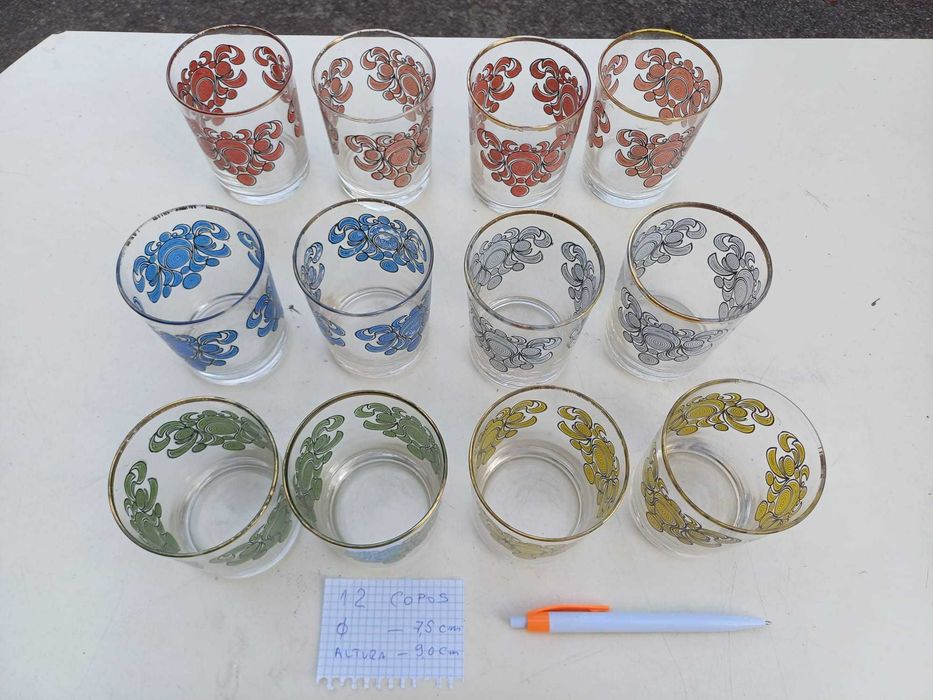 Conjunto de 12 copos para bebidas, coloridos
