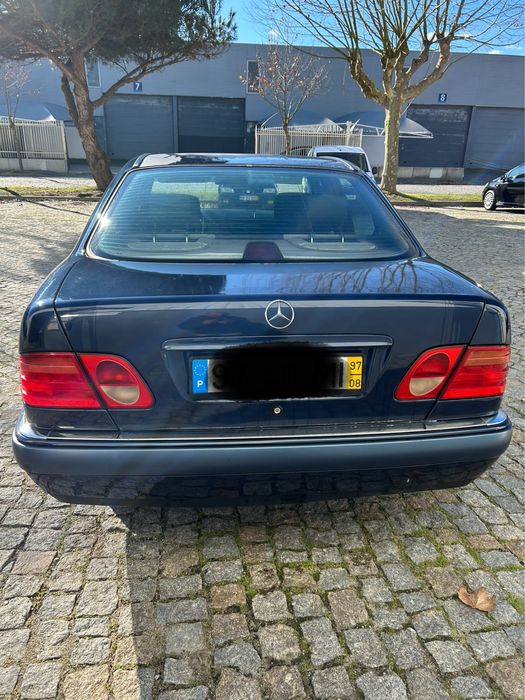 Mercedes E 220D W210
