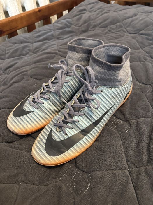 Футбольні бутси Nike 39р.