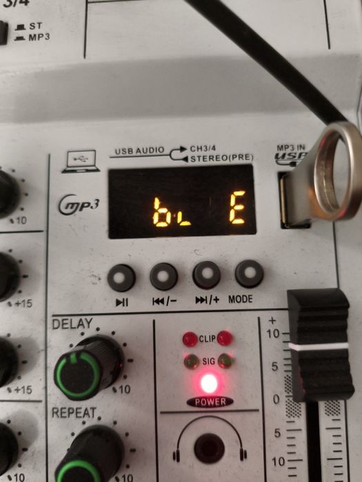 Controladoras NXG M4 efeitos repeat reverb echo delay impecáveis USB